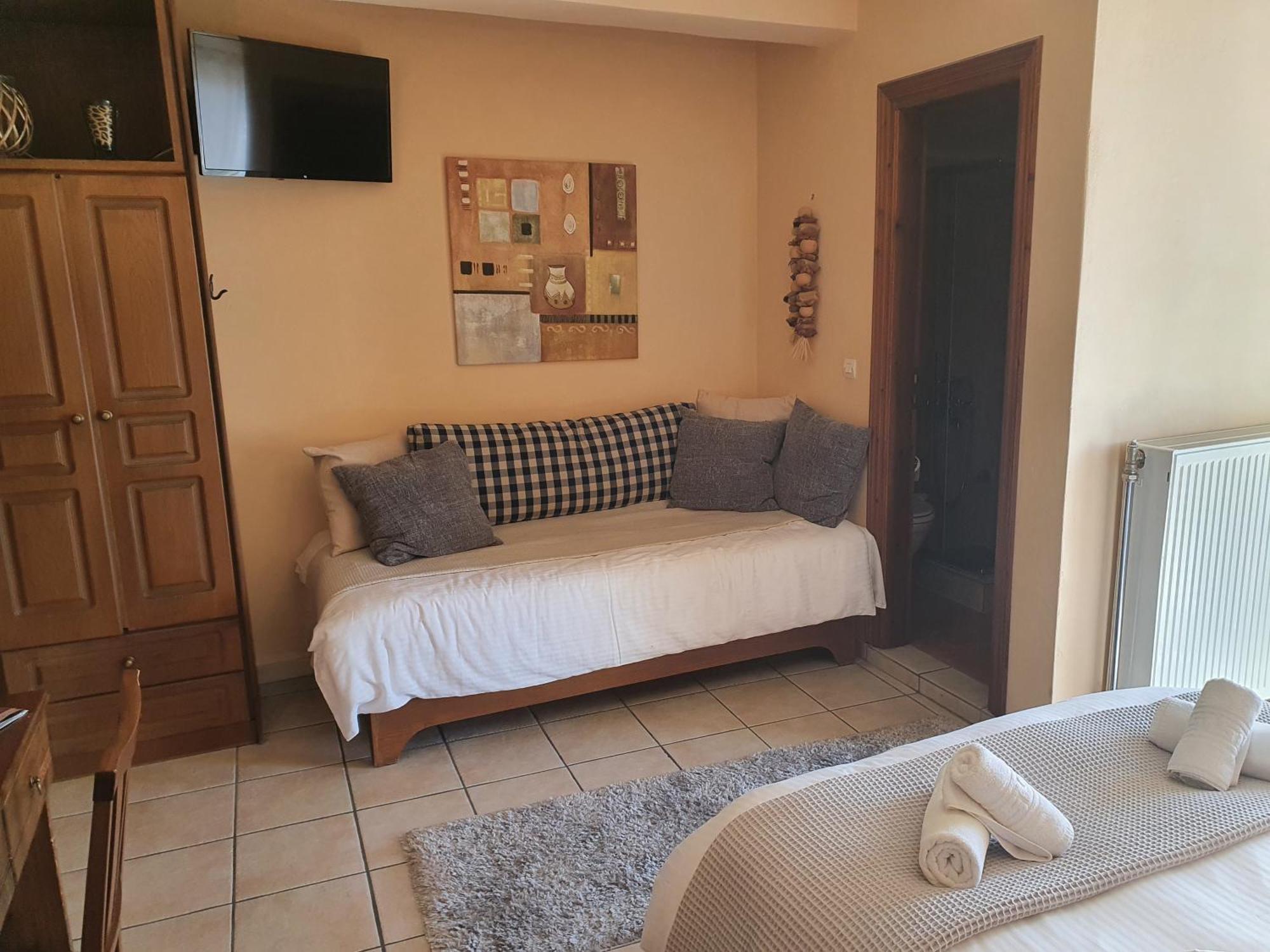 Semeli Guesthouse Карпенисион Экстерьер фото