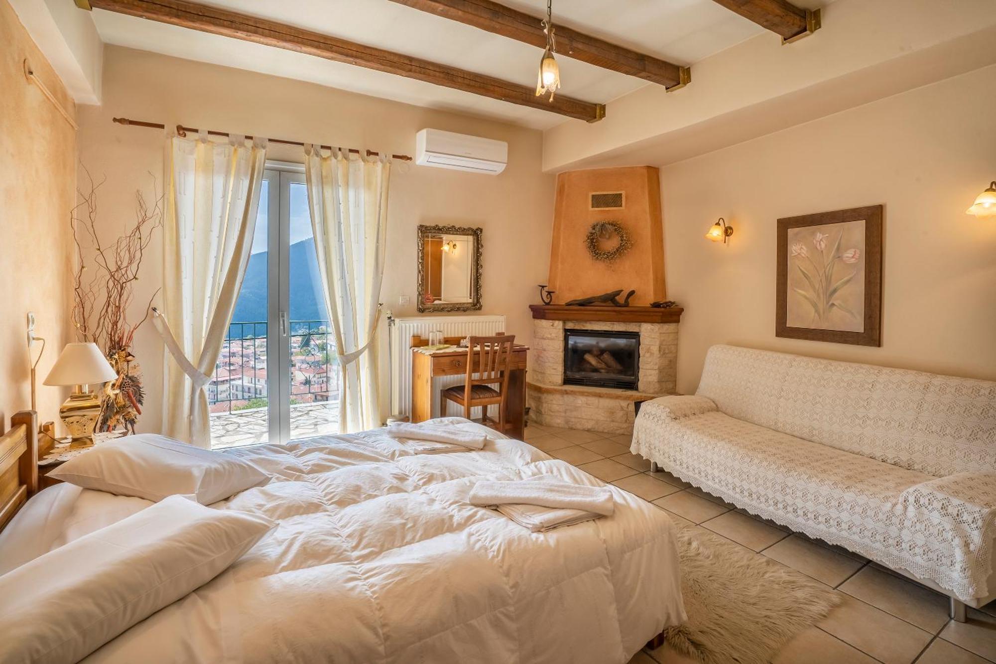 Semeli Guesthouse Карпенисион Экстерьер фото